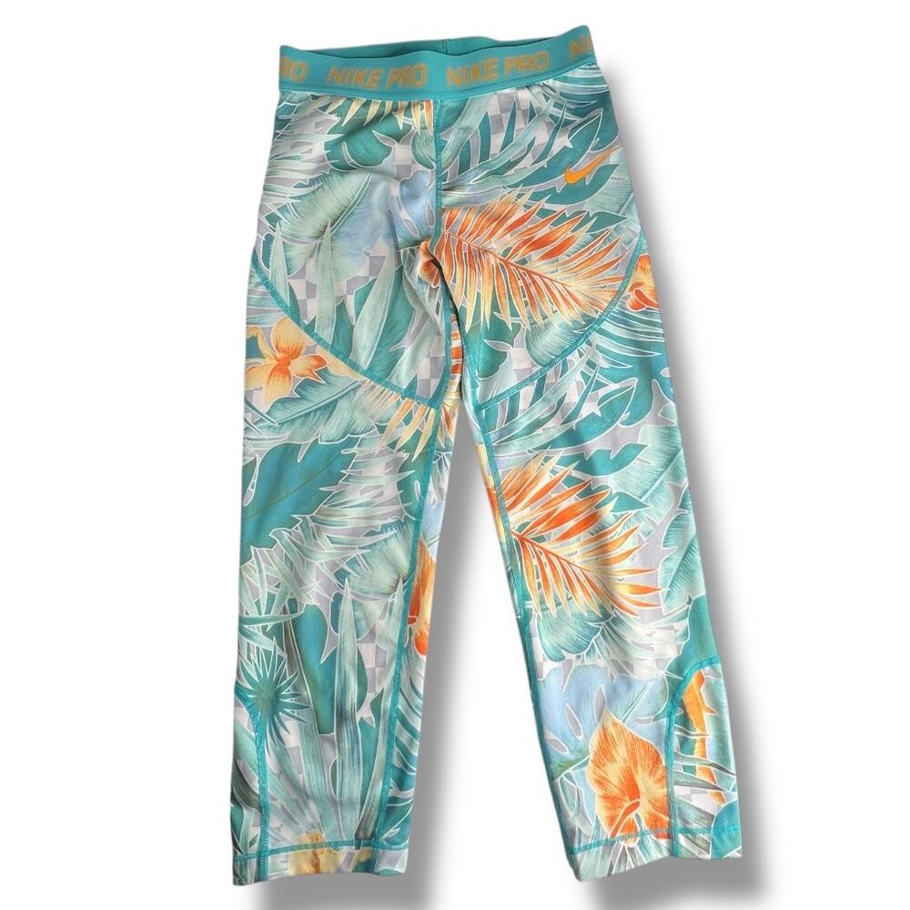 Girl's Nike Pro Floral Capris Cabana Leggings Size large - Picture 2 of 8